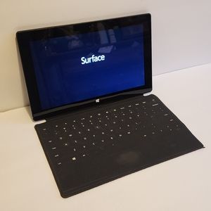 Microsoft 1516 Surface RT 32GB 10.6 Windows Hybrid Tablet & Charger Reset tested